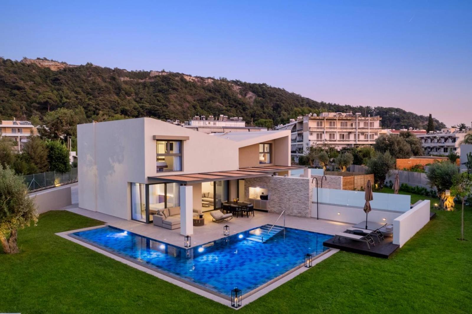 Alma Luxury Villas Lalyssos Eksteriør billede